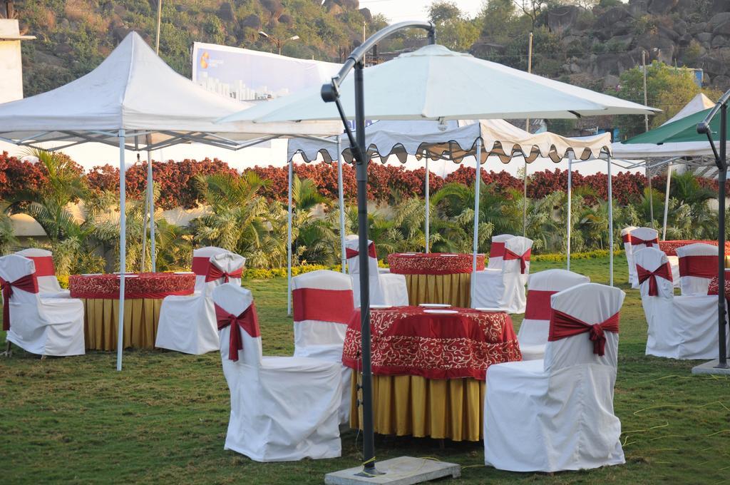 Hotel Maruti Mandapam Jabalpur Esterno foto